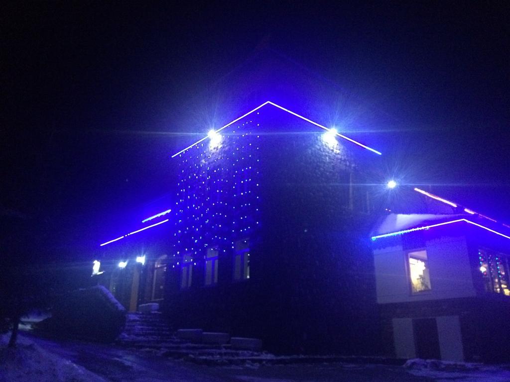 Hotel Bucegi Portile Regatului プルウル・レチェ エクステリア 写真
